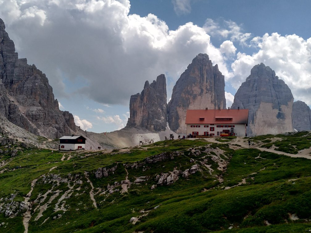 Anello dei Tre Rifugi dalla val Fiscalina景点图片