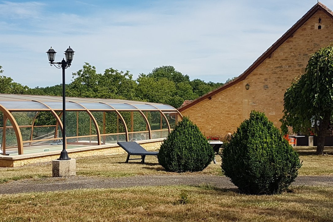 霍涅地区酒店主图