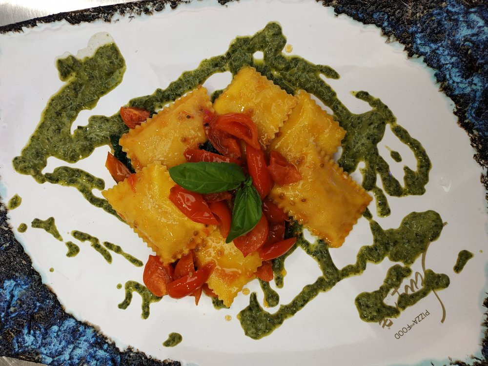 Scugniz - Neapolitan Restaurant