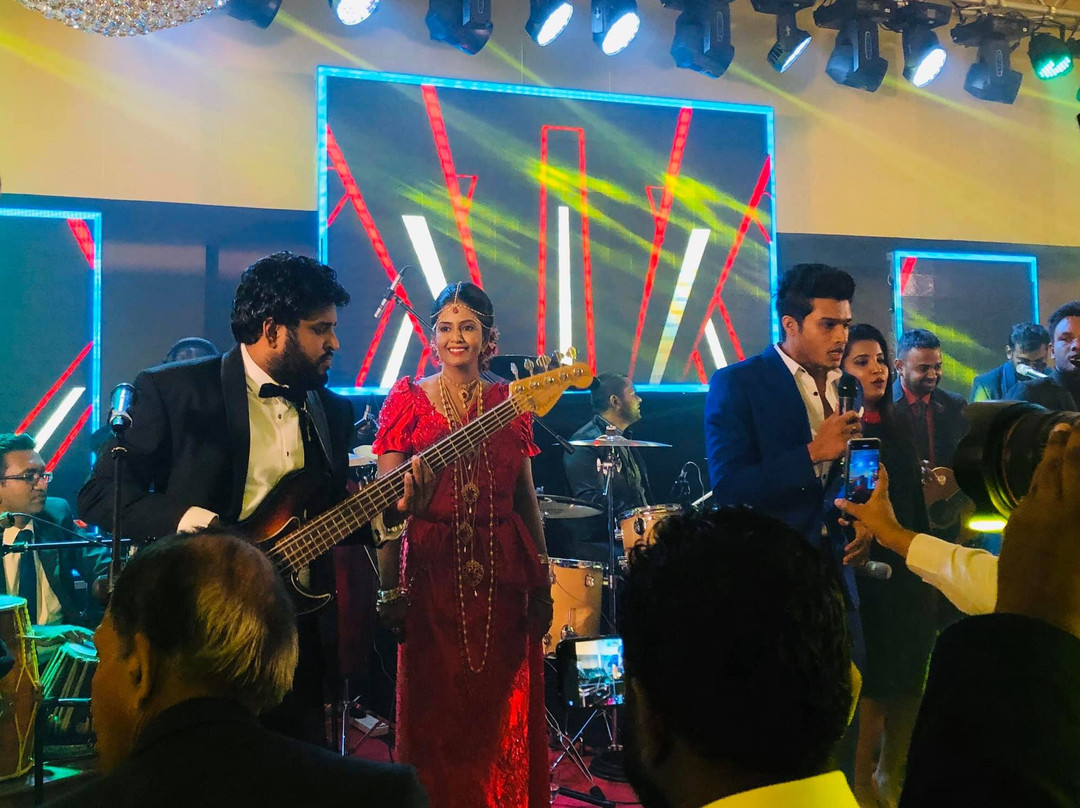 格兰德康提亚酒店主图