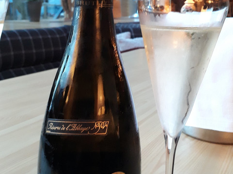 瑙克里佐特酒店主图