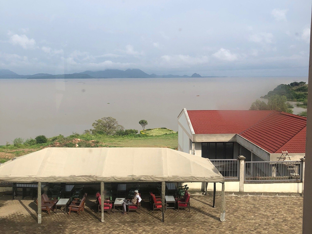 The Golden Rays Resort主图