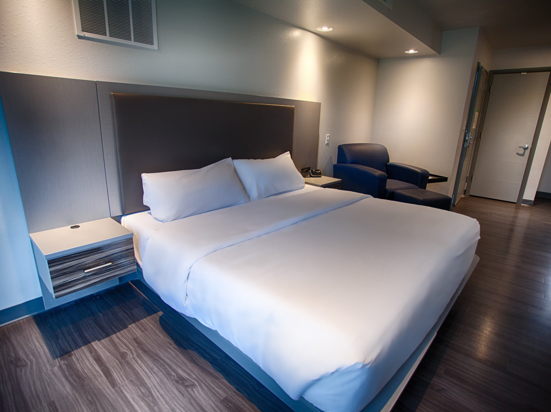 Z Loft Extended Stay Hotel主图