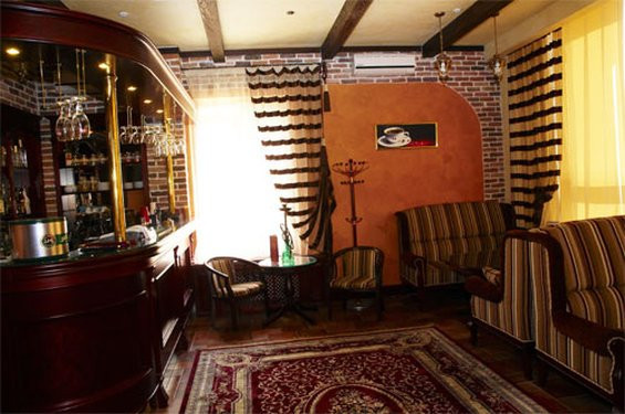 城市俱乐部酒店主图