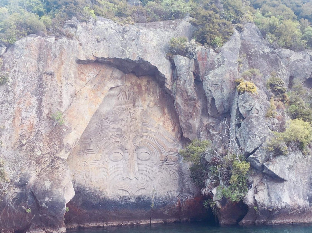Maori Rock Carvings景点图片