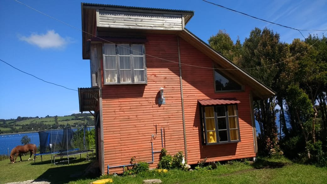 Cabanas Isla Puluqui