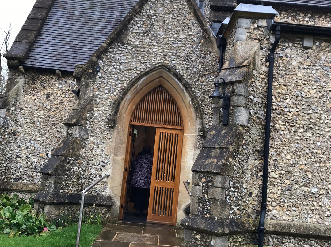 Holy Trinity Church-Prestwood必去景点