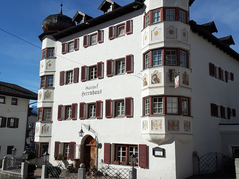 盖斯索夫赫恩豪斯旅馆主图