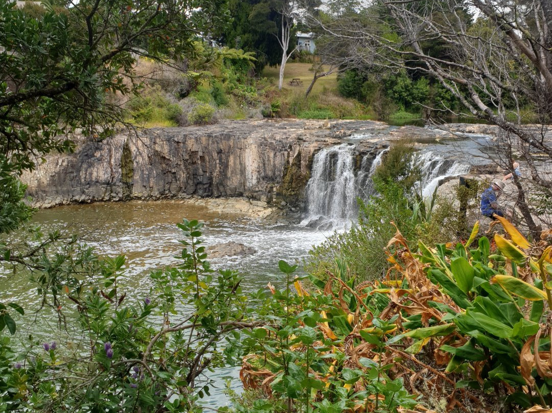 Haruru Falls景点图片