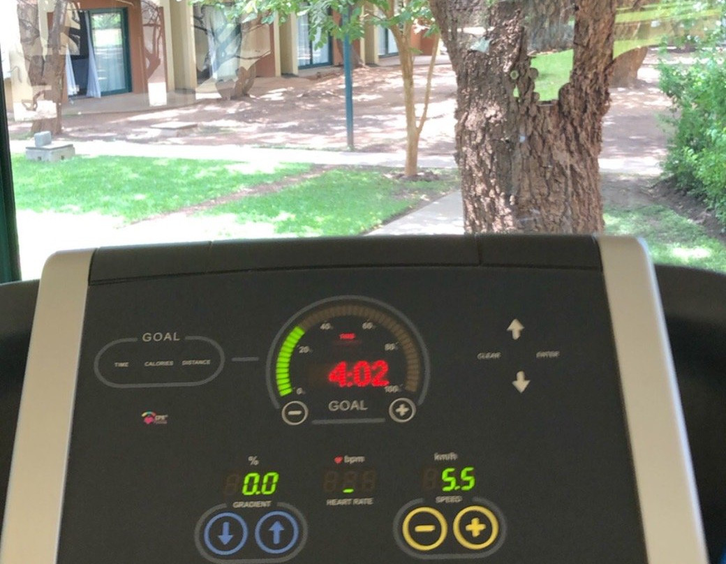 M'kango Golfview Hotel主图