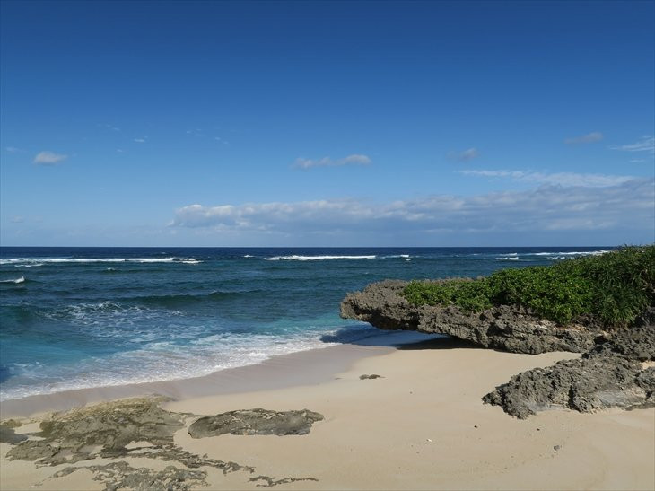 Shinaha Beach景点图片