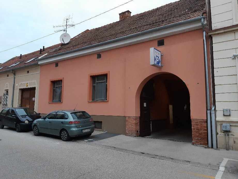 Erhardt Wirtschaftsburger Haus主图