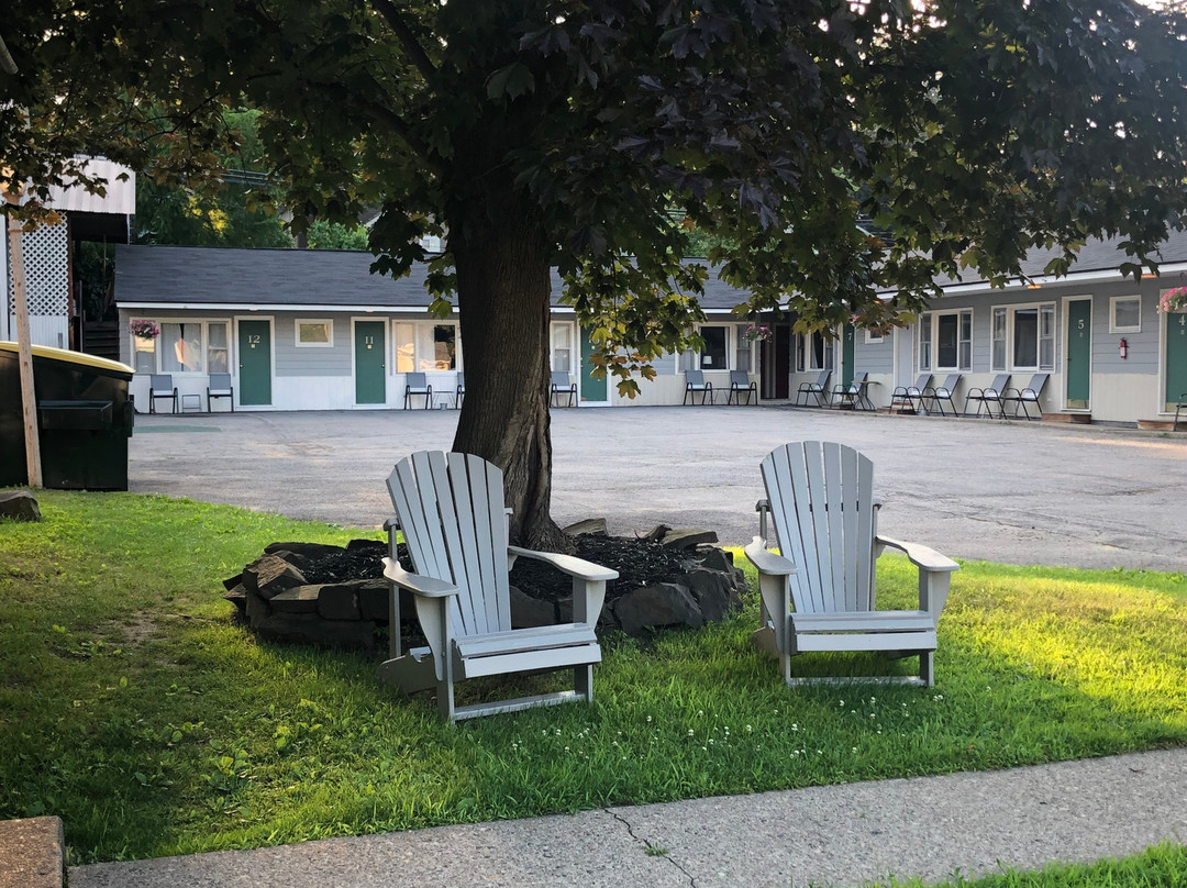 Old Saratoga Inn主图