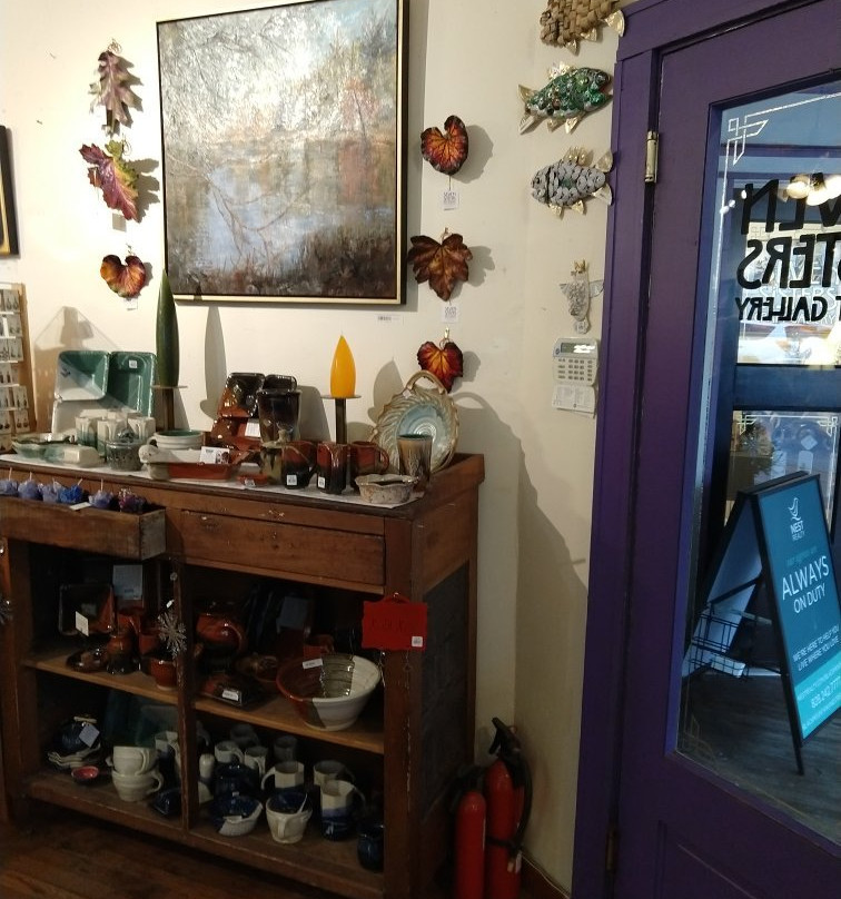 Seven Sisters Gallery景点图片