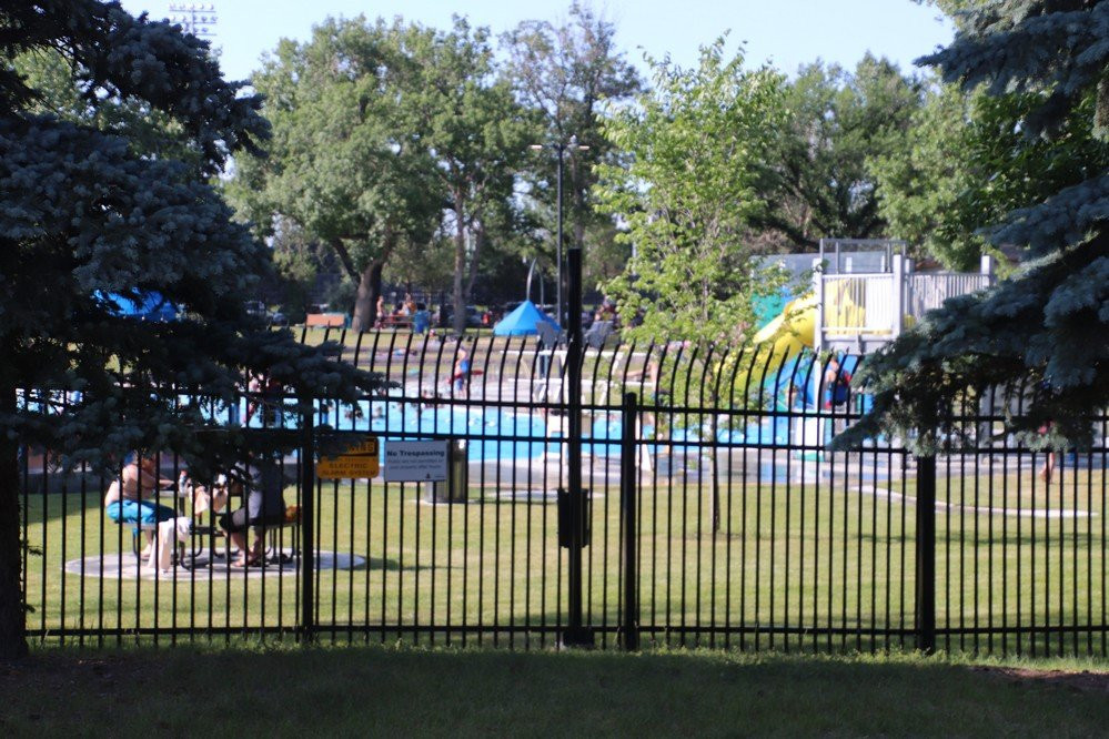 Henderson Lake Park景点图片