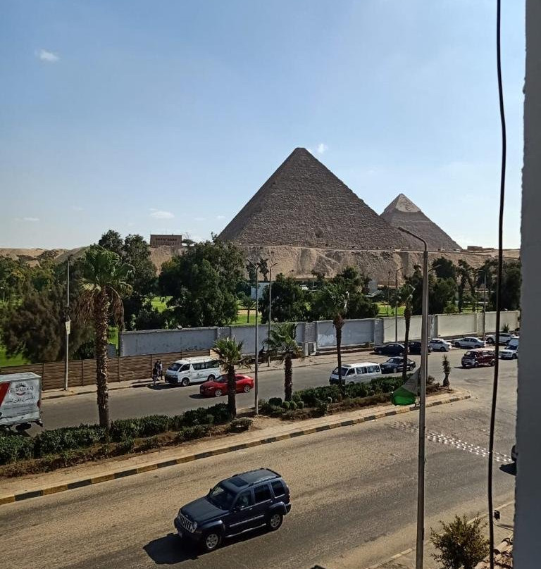Elite Pyramids Inn主图