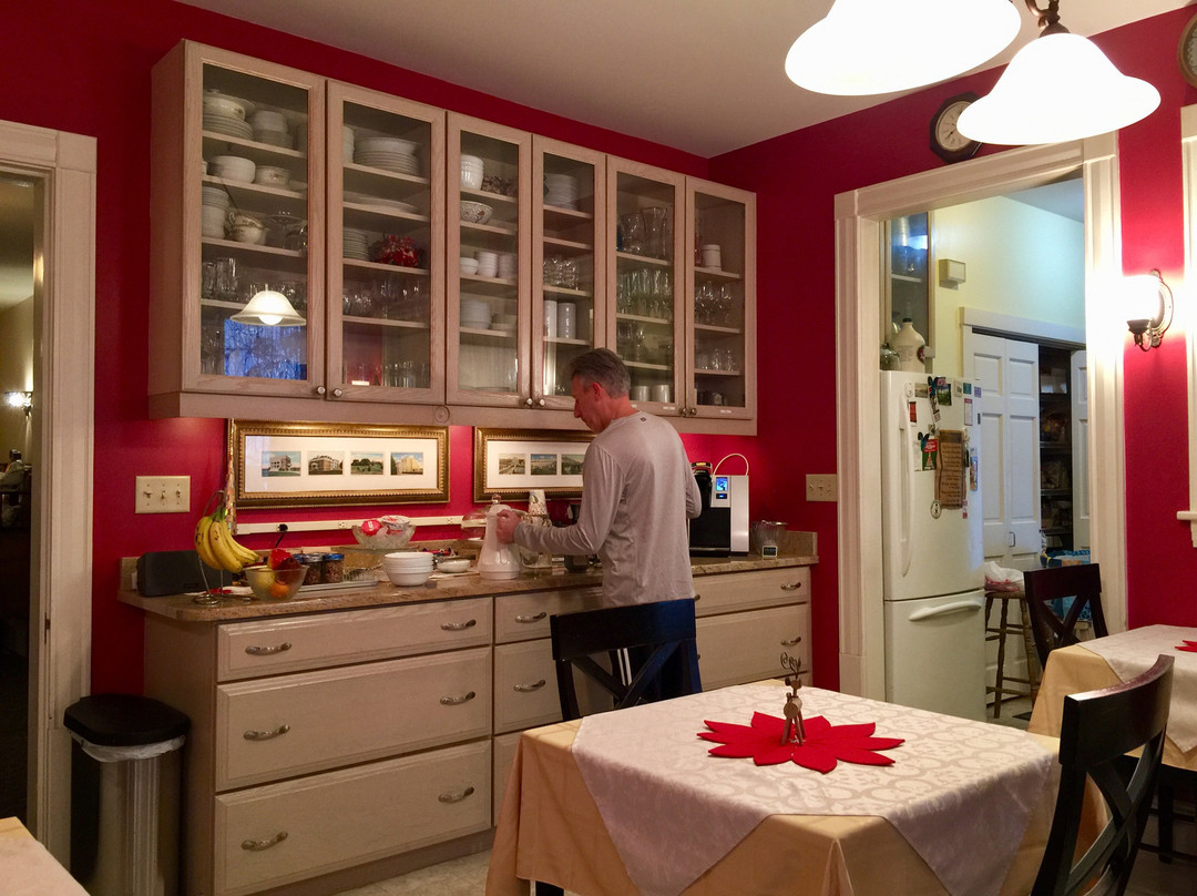 Ash Street Inn主图