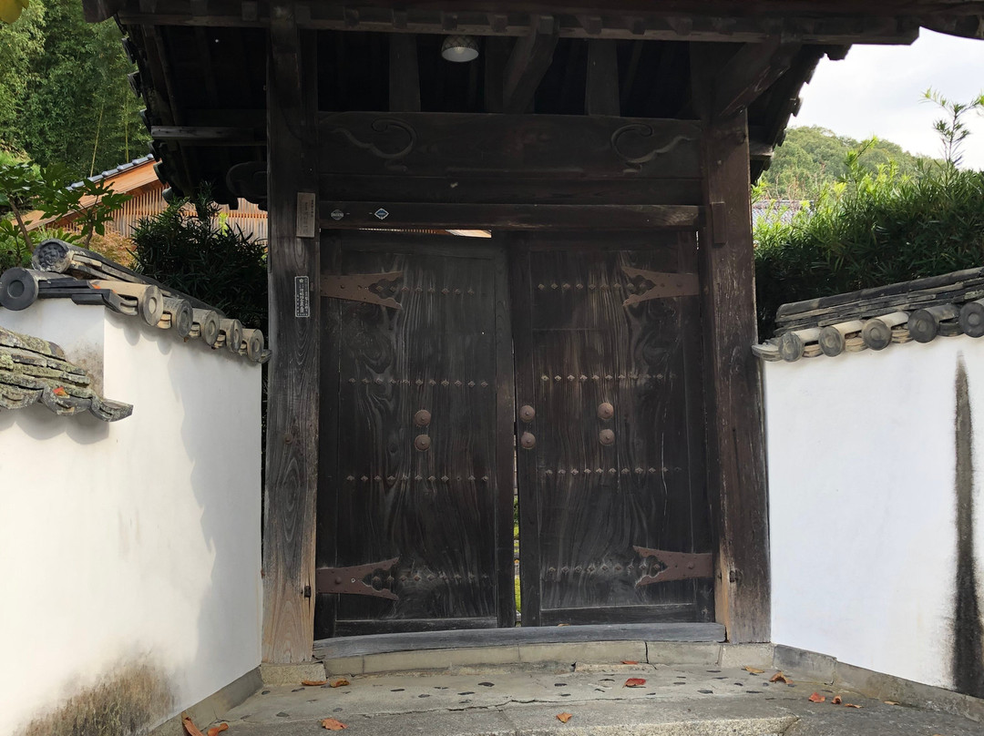 Ishibiyacho Furusatomura-高粱市必去景点