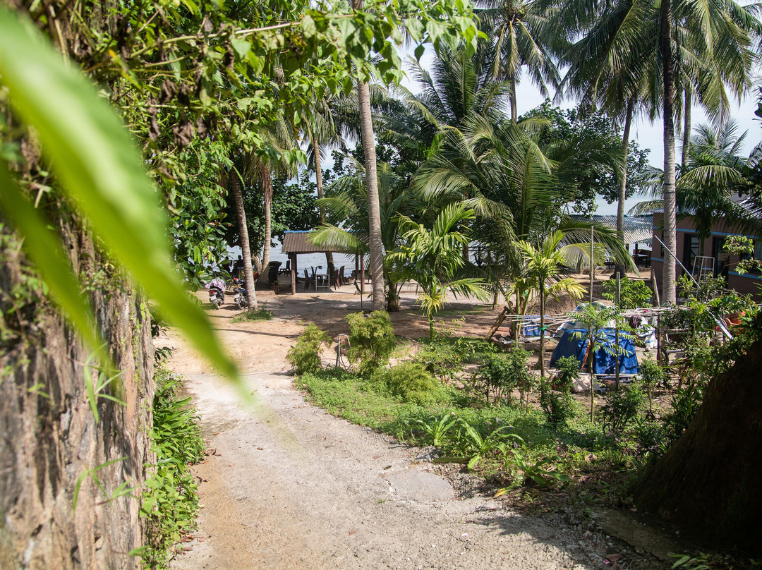 Local Beach Phu Quoc主图