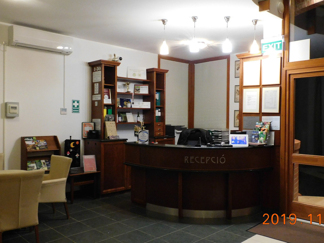 Hotel Kardosfa主图