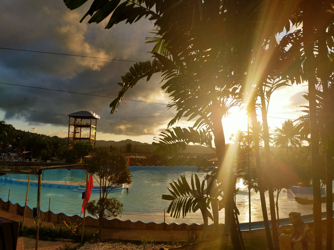 Hidden Valley Mountain And Wavepool Resorts-Pinamungajan必去景点