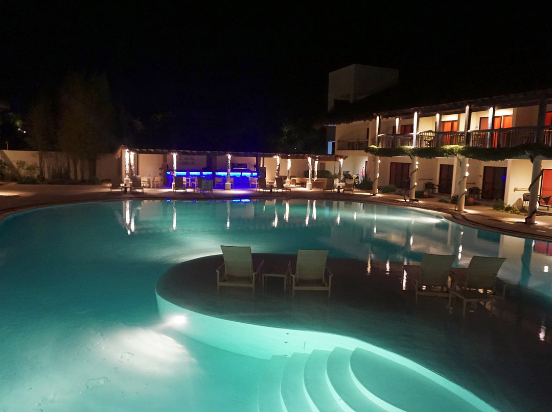 邦劳岛水蓝海滩度假村主图