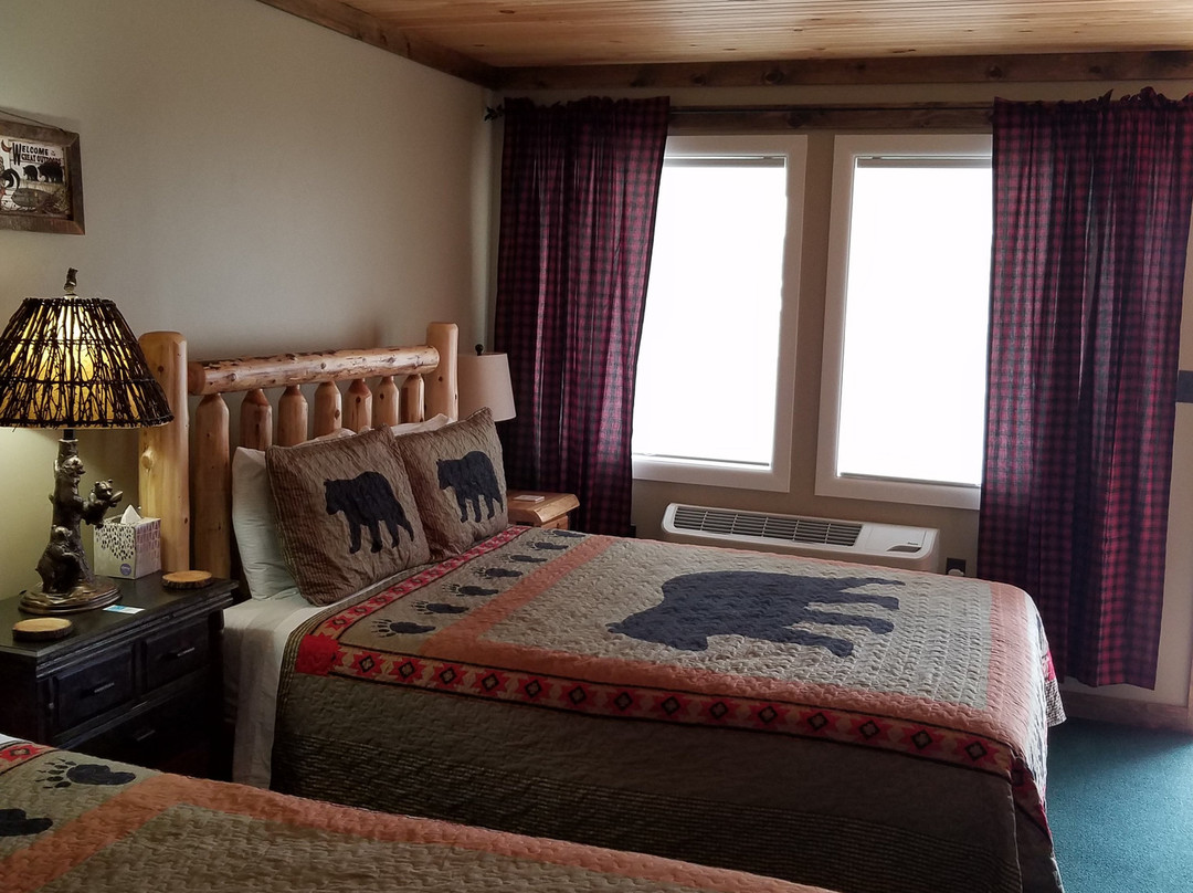 Warrensburg Inn & Suites主图