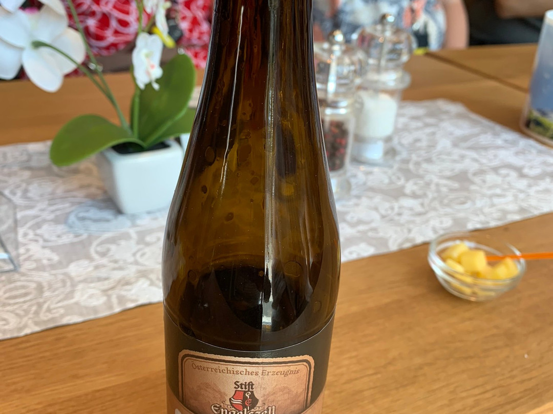 Goldenes Schiff Hotel-Mietparkplätze主图