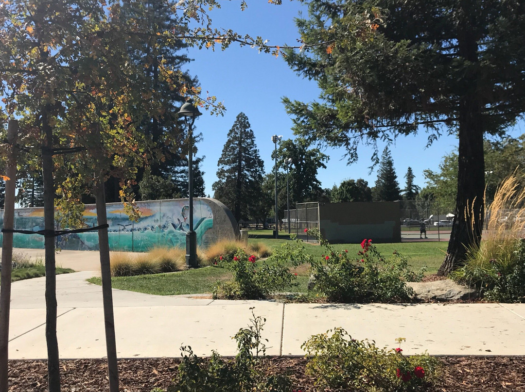 Carmichael旅游景点-Carmichael Park