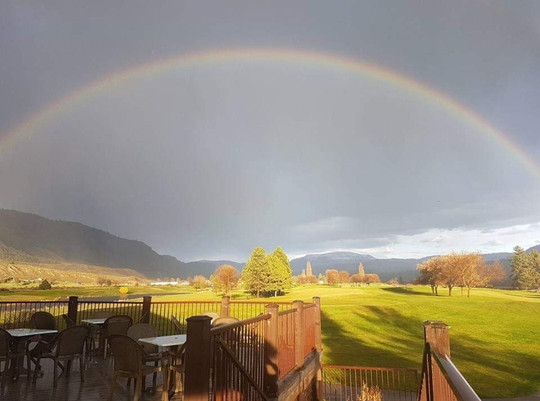 Rivershore Estate & Golf Links-坎卢普斯必去景点