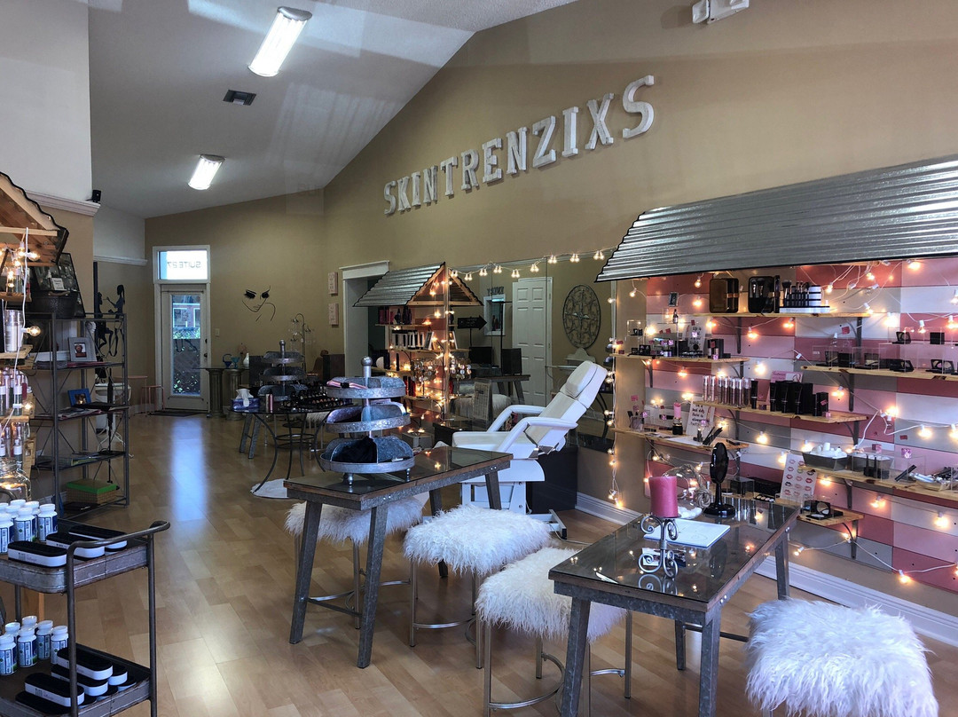 Skintrenzixs-华尔顿堡滩必去景点