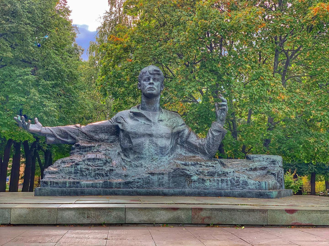 Sergey Yesenin Monument-Ryazan必去景点