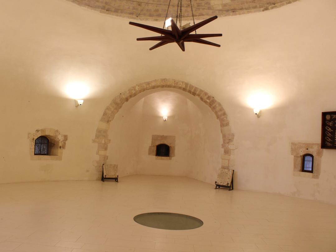 Castello Svevo-维耶斯泰必去景点