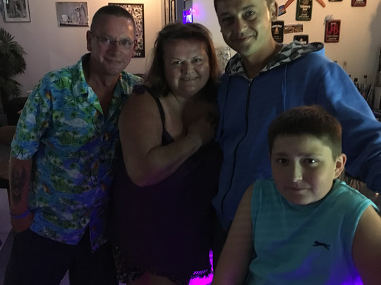 Ivan's bar-晴滩必去景点