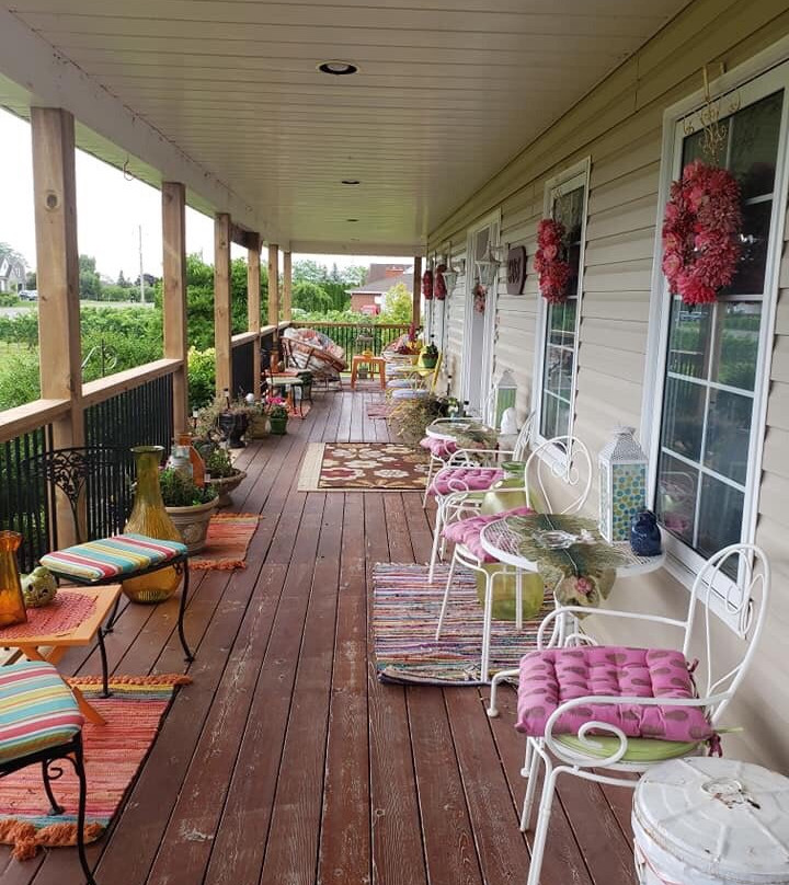 A Vineyard View Bed and Breakfast主图