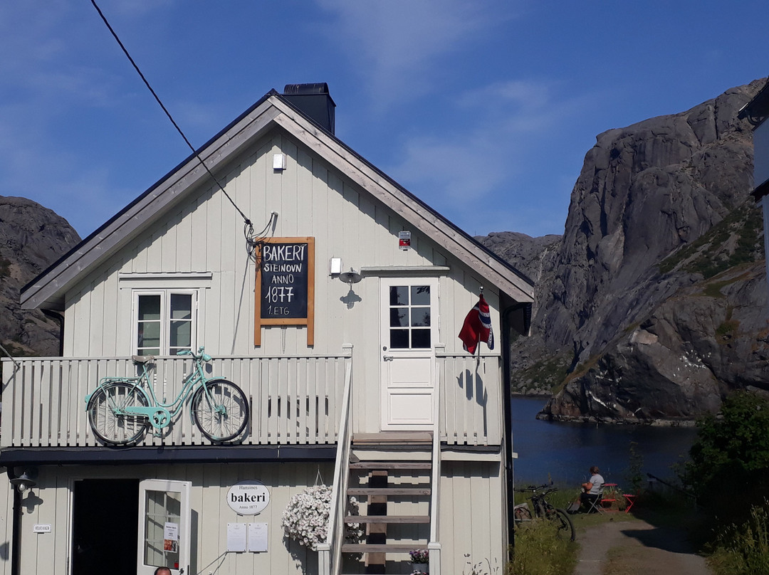 Nusfjord Fishing Village景点图片
