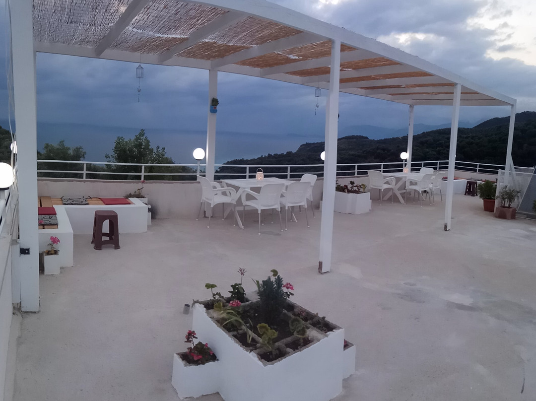 Adrian Agustin Rooms主图