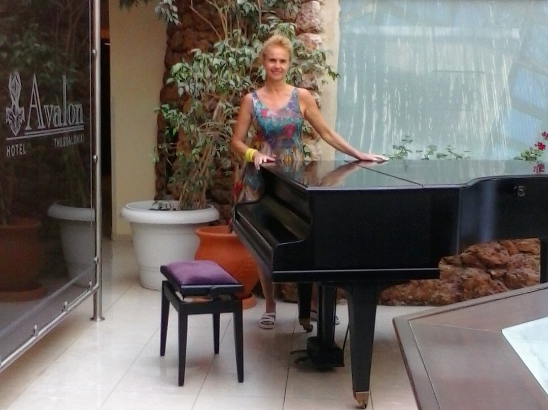 Avalon Airport Hotel Thessaloniki主图