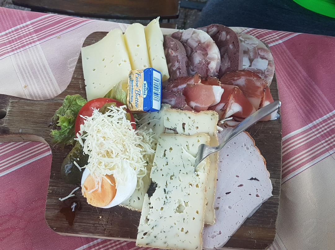 祖尔帕斯特酒店主图