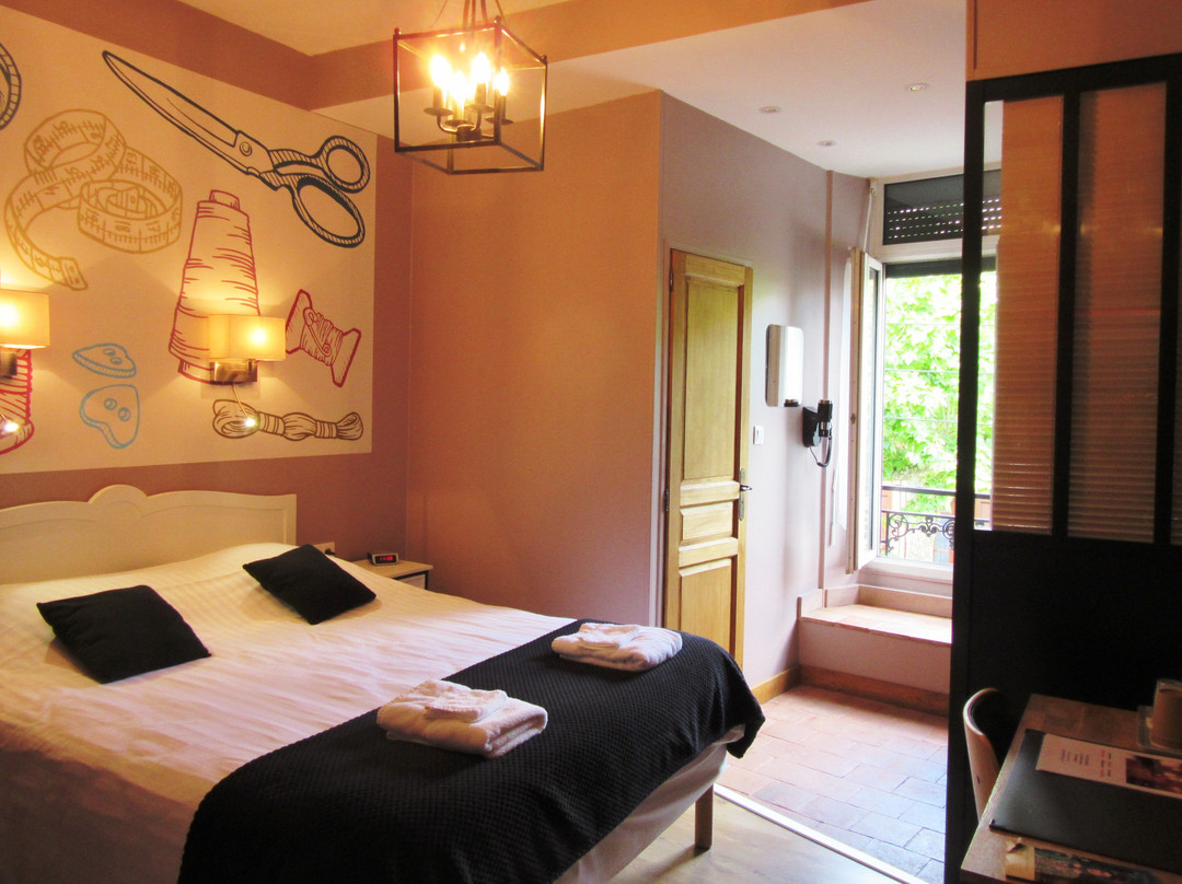 Logis Hôtel des Causses Rest. la Chaleur Nordique主图