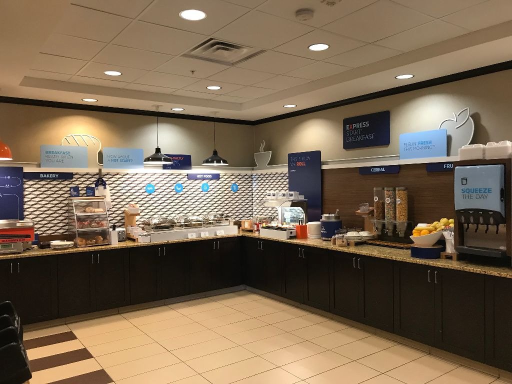 Holiday Inn Express & Suites St. Joseph By IHG-餐饮