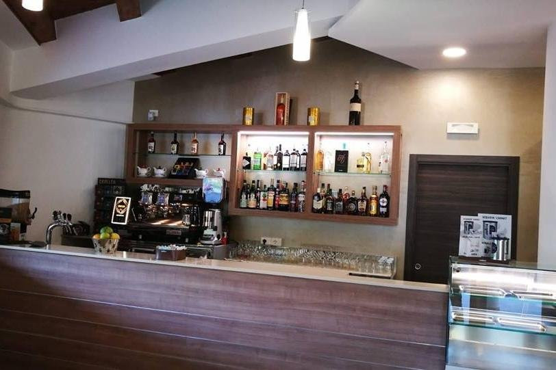 Bar-Edicola-Tabacchi Pit Stop景点图片
