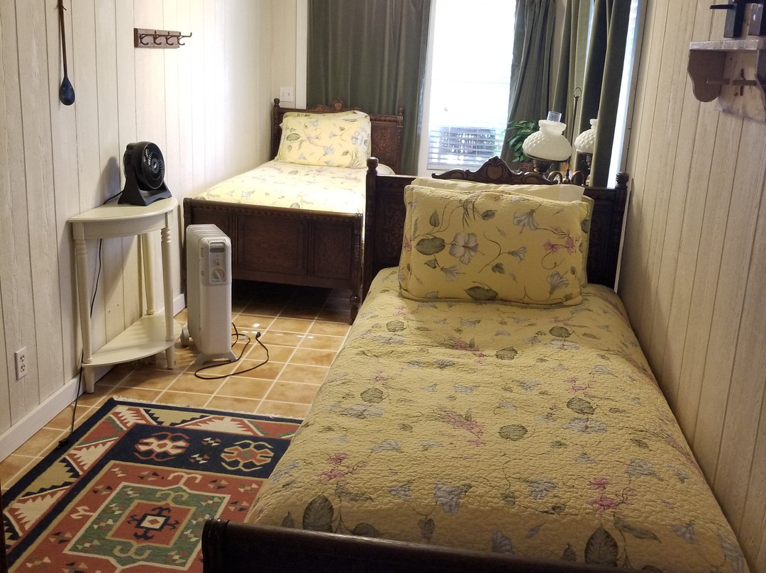 Arbor House Country Inn主图