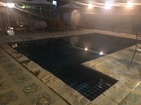 布里画廊酒店主图