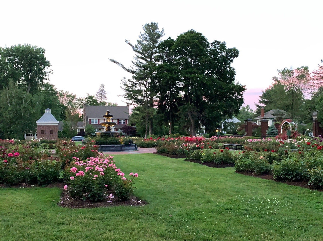 Central Park Rose Garden景点图片