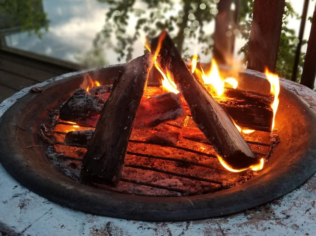 Log Cabin Inn Bed & Breakfast主图