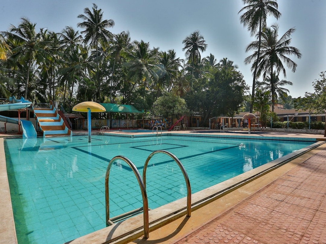 OYO 24163 C Beach Resort