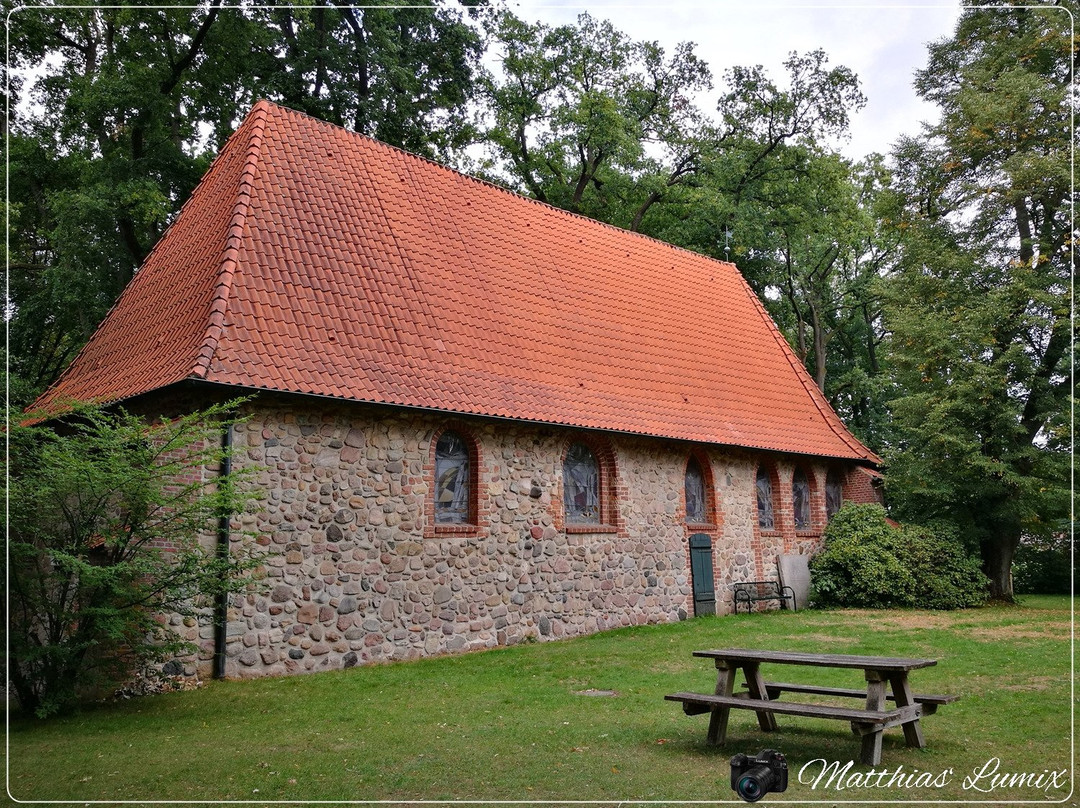 Ole Kerk - die kleine Feldsteinkirche-Bispingen必去景点