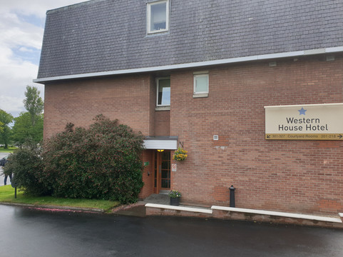 西部别墅酒店主图