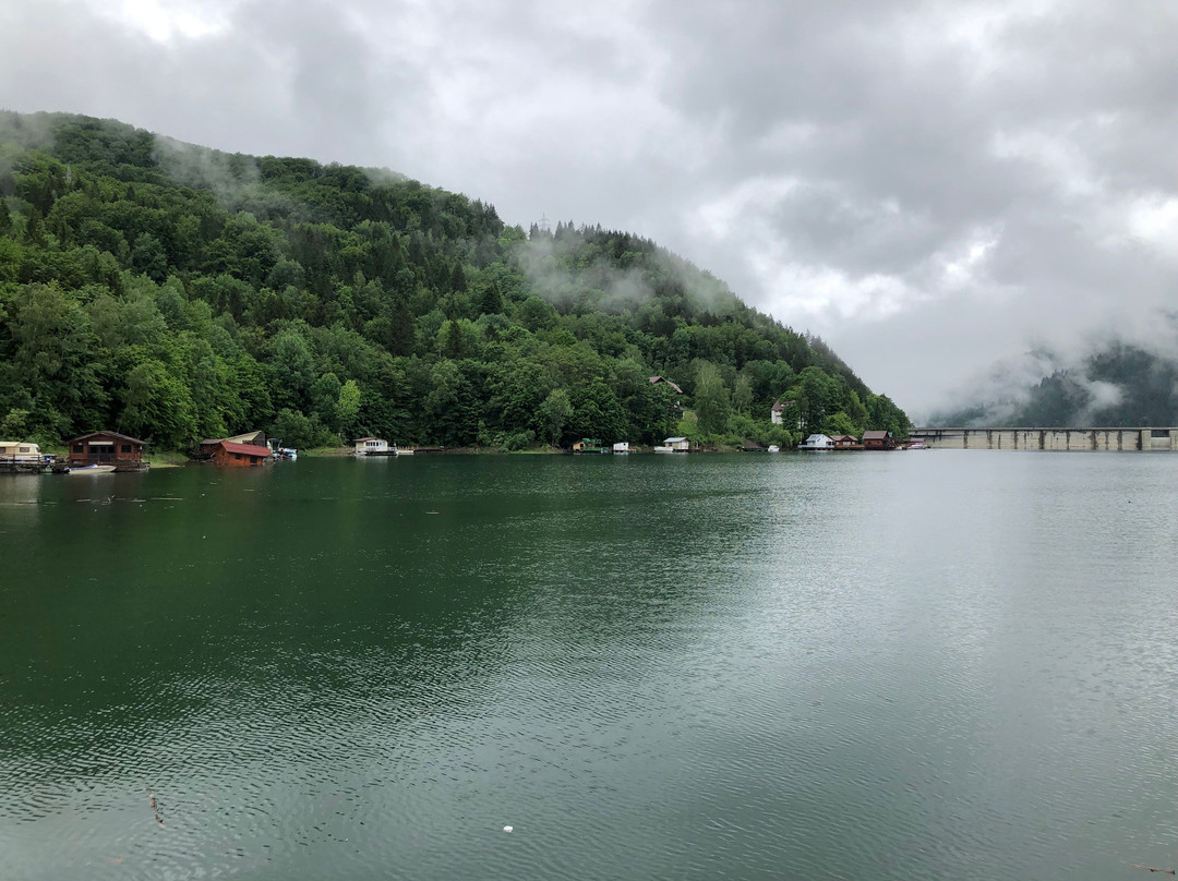 Lake Izvorul Muntelui (Lake Bicaz)景点图片